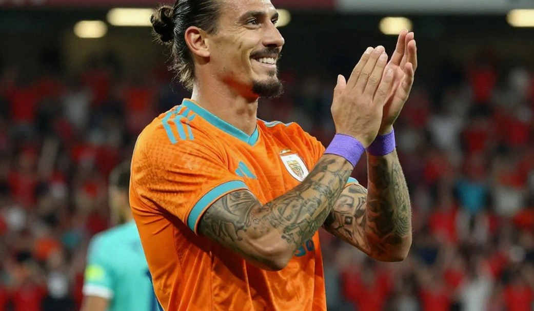 One Header Off the Line, One 8.0 Rating: Justin Hubner's Wall and the Arithmetic Behind a Quiet Dutch Win